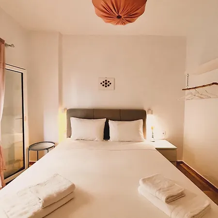 Lucy's Skiathos-Stadt