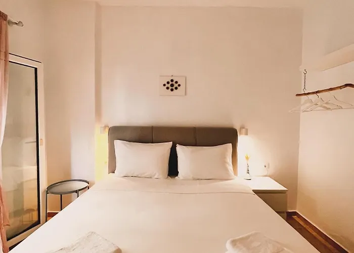 Lucy's Skiathos-Stadt