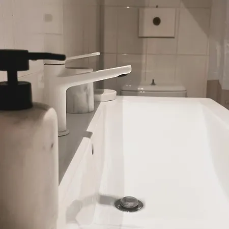 Lucy's مدينة سكياثوس